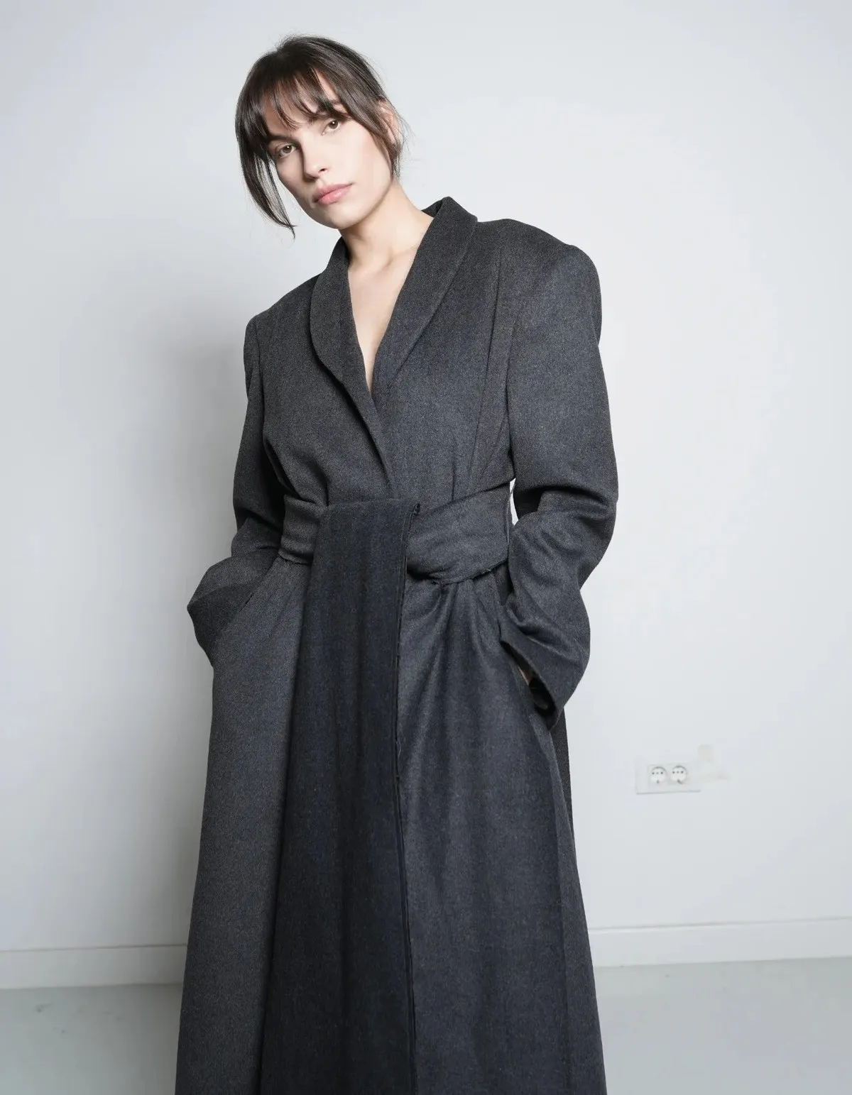 ASURA Cashmere Coat - Dark Grey