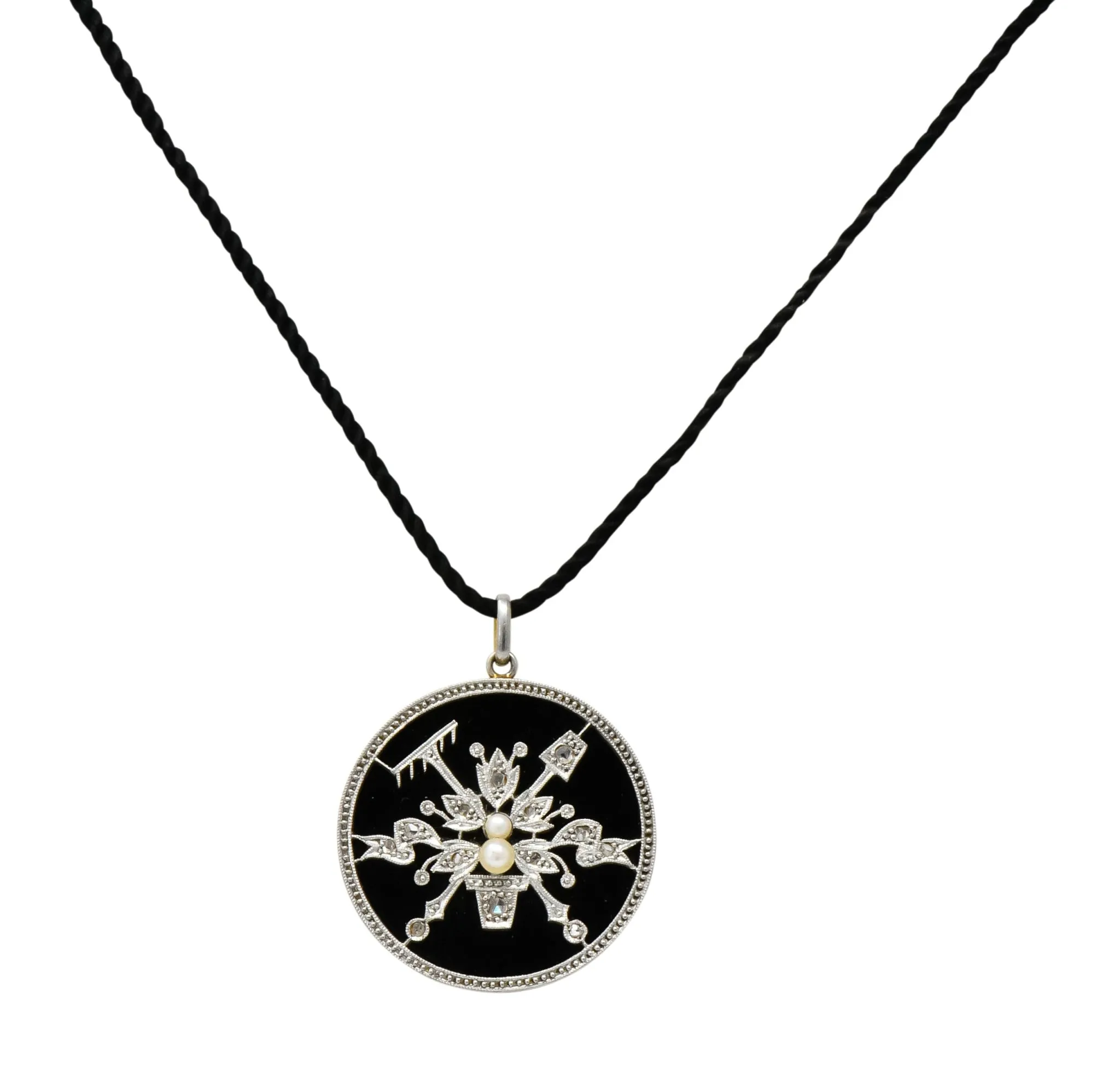 Belle poque Diamond Onyx Platinum-Topped 18 Karat Gold French Flower Garden Pendant Necklace