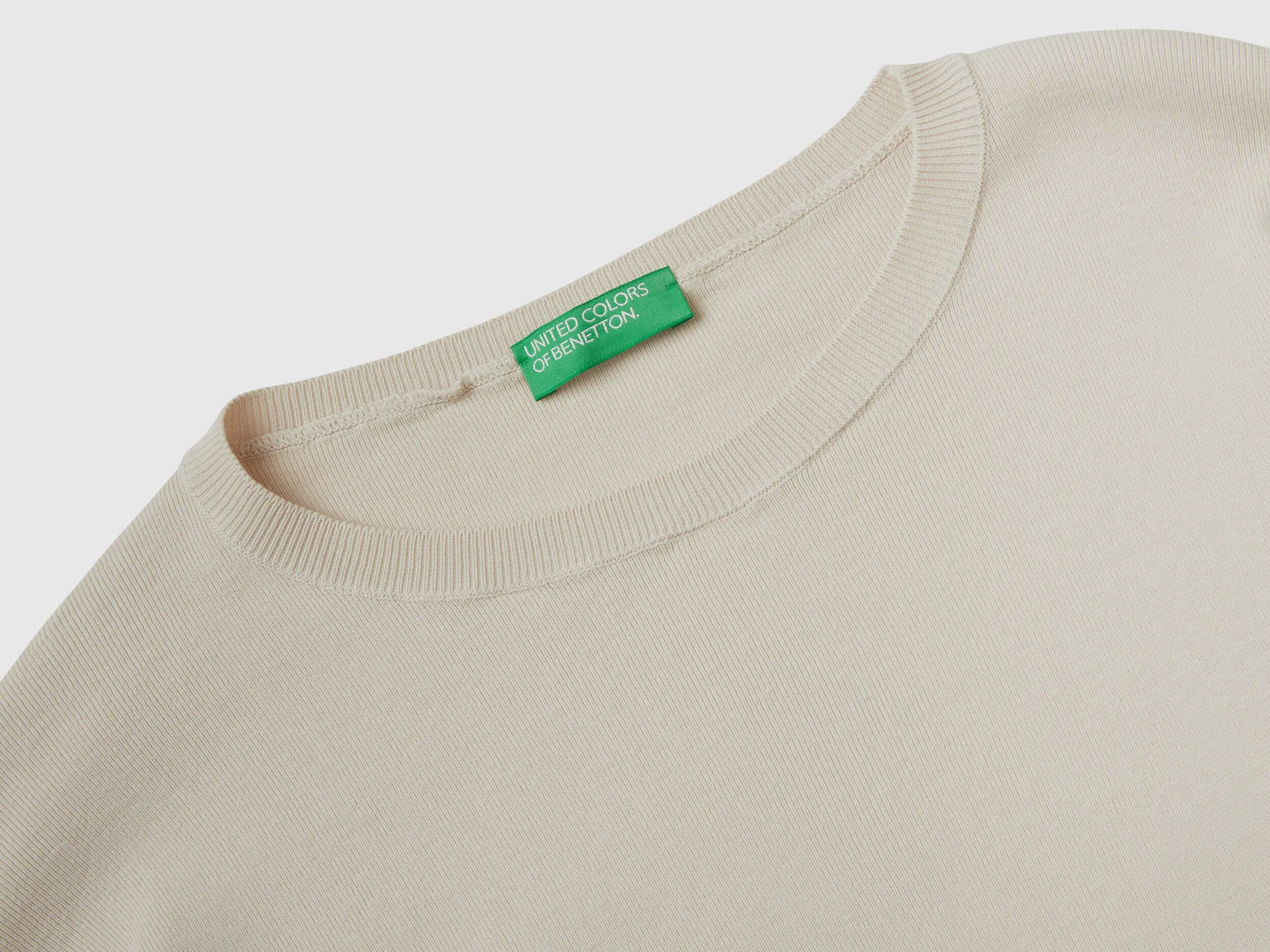 Cotton sweater with round neck - Beige | Benetton