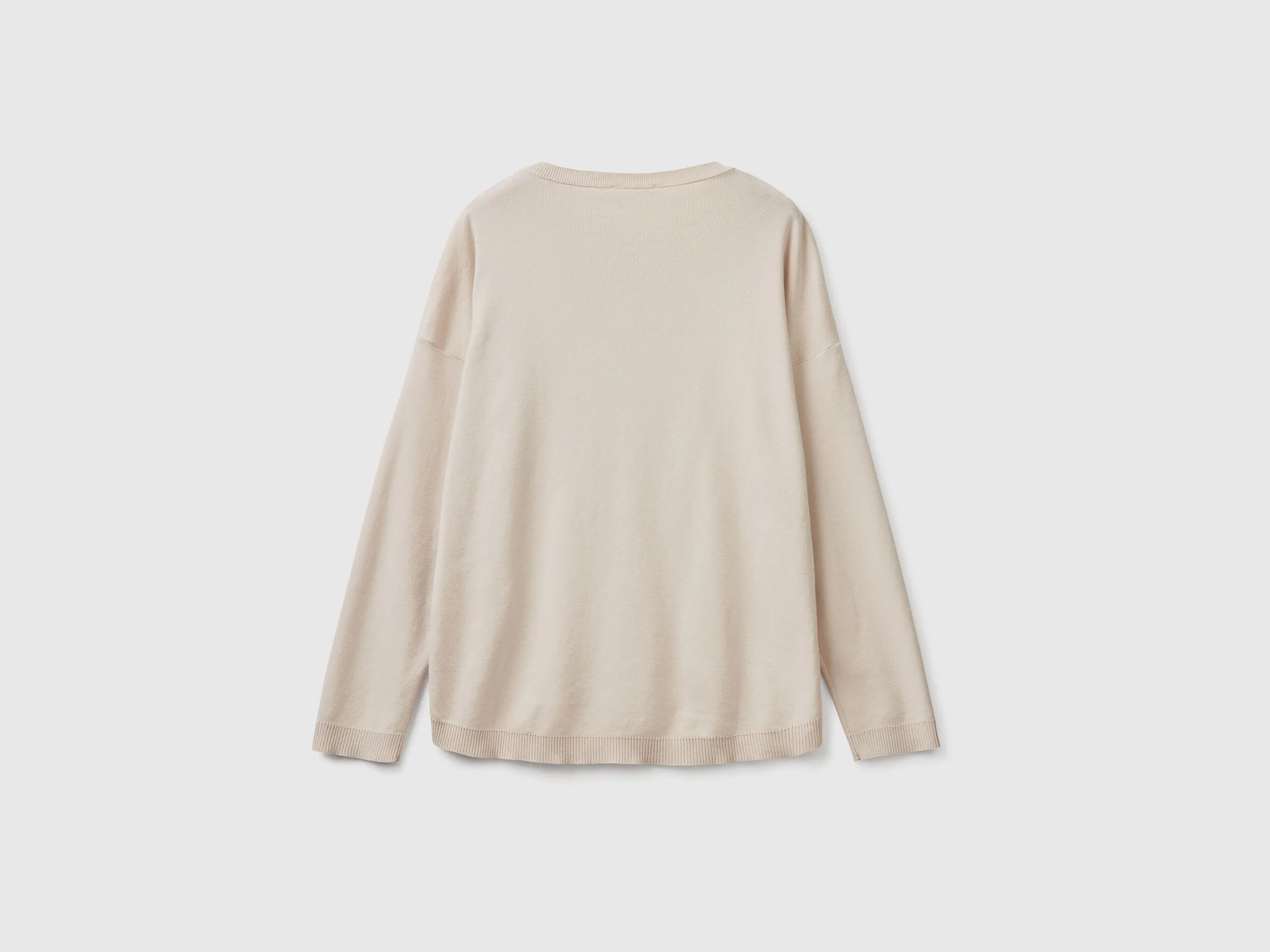 Cotton sweater with round neck - Beige | Benetton