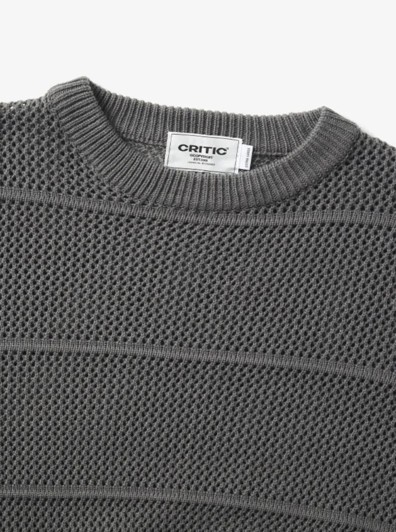 CRITIC  |Unisex Street Style Logo Sweaters