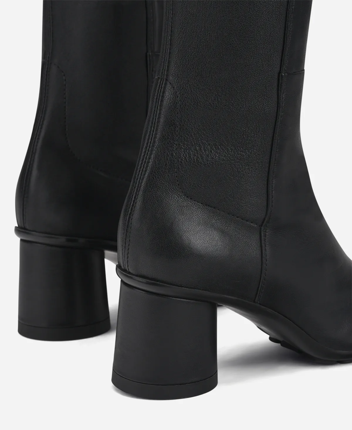 Curvy Boot Boot with stretch shaft