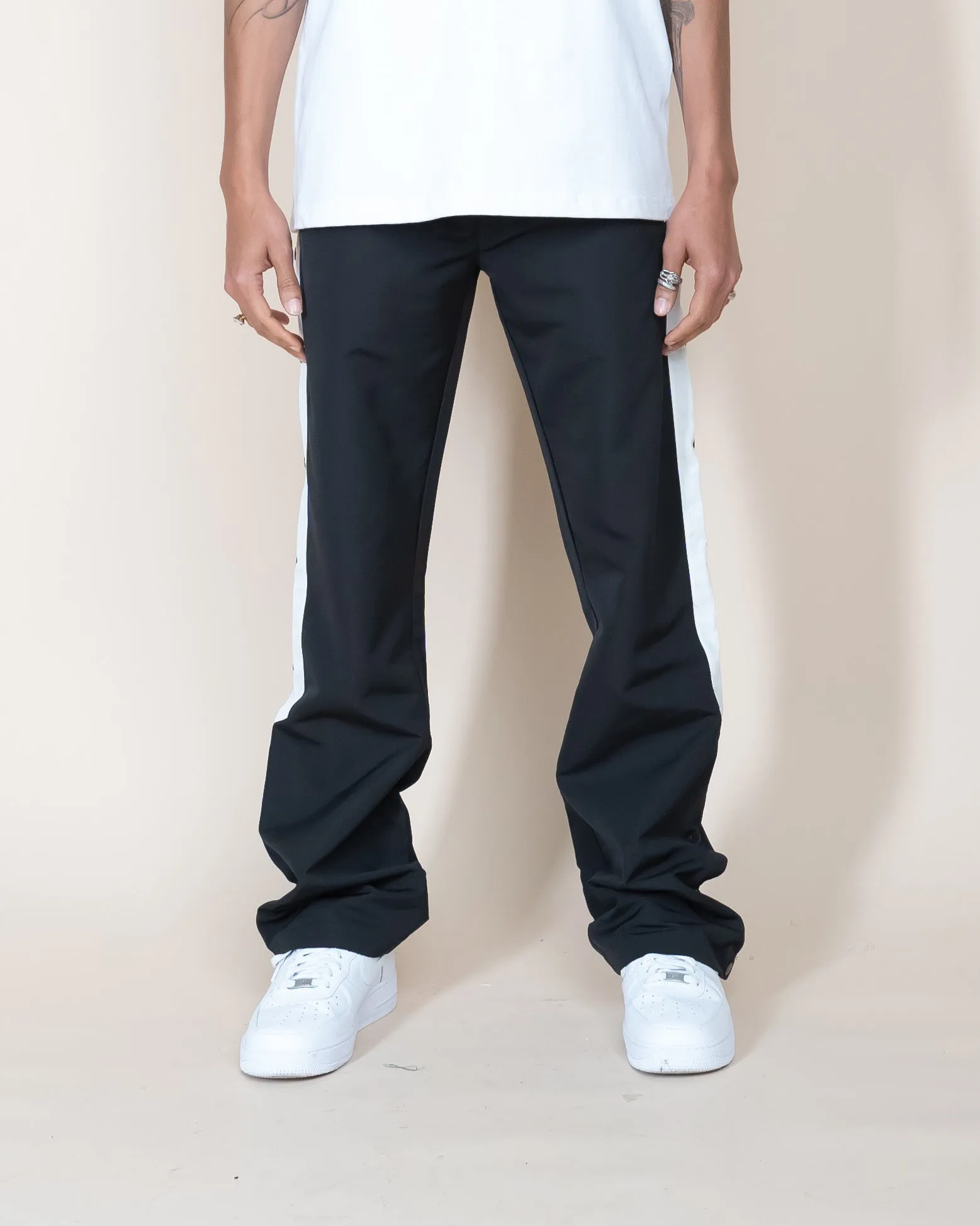 EPTM GOAT FLARED PANTS - BLACK