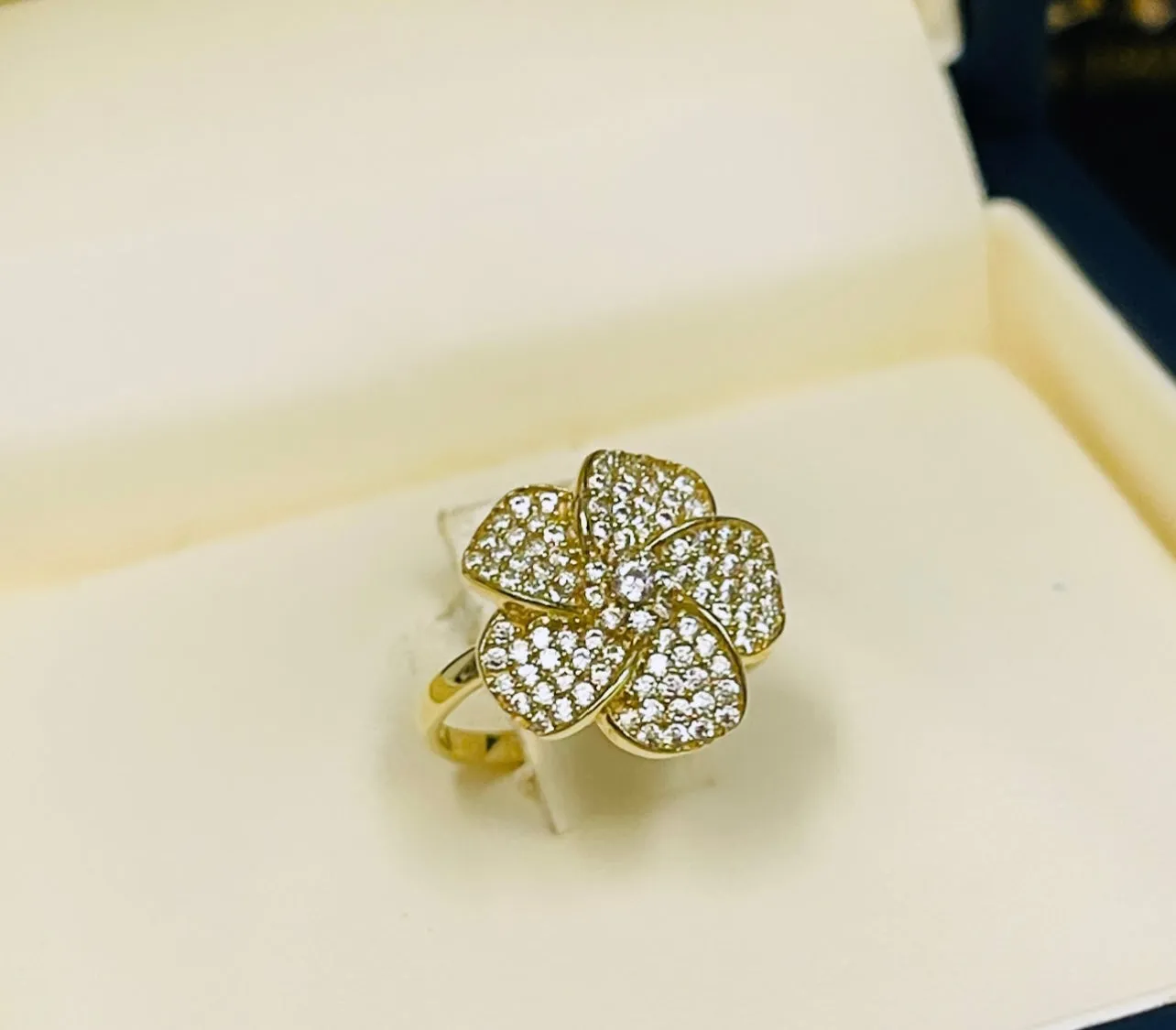 Flower ring