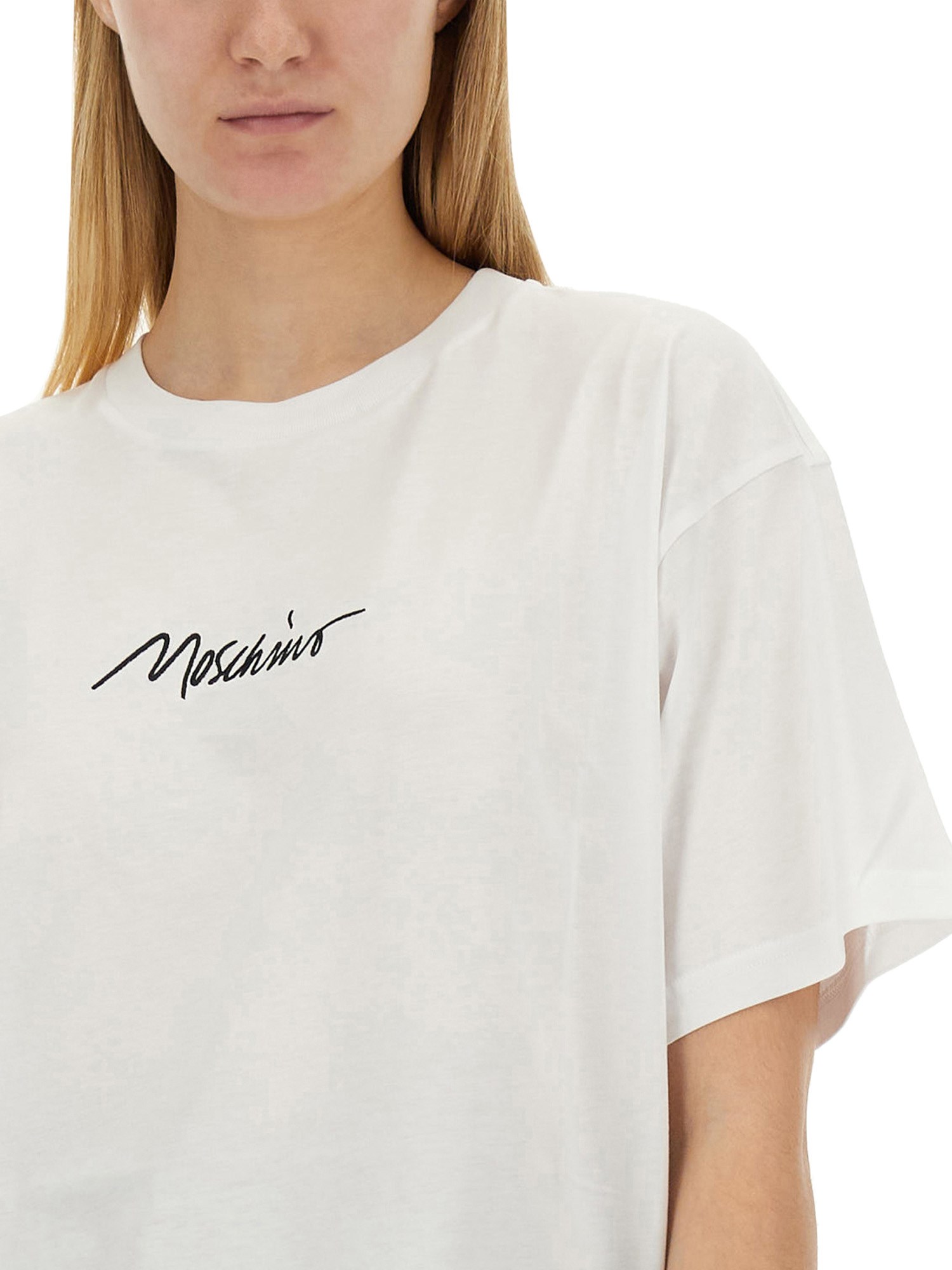 MOSCHINO    T-SHIRT CON LOGO