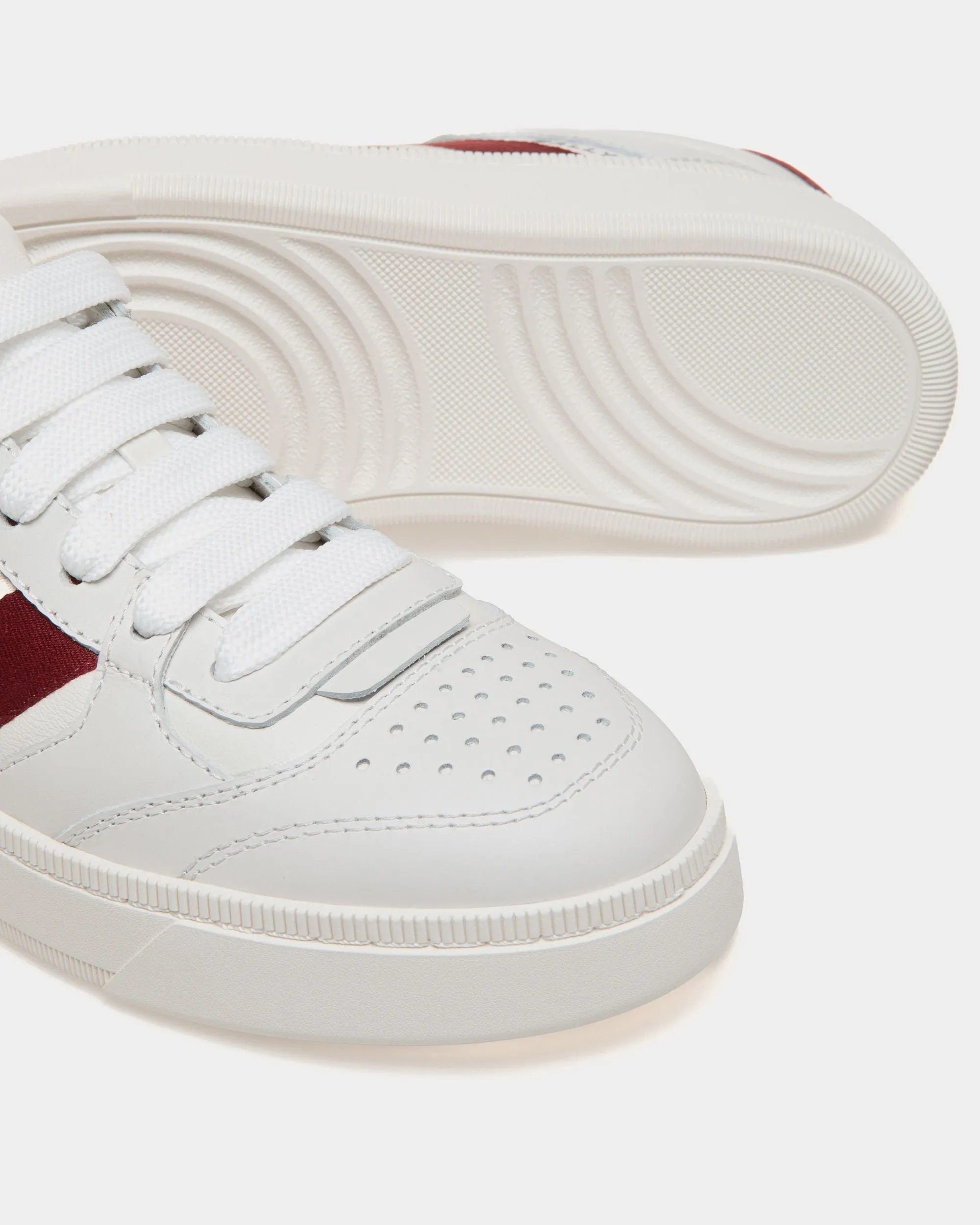 Raise Sneaker In White Leather 