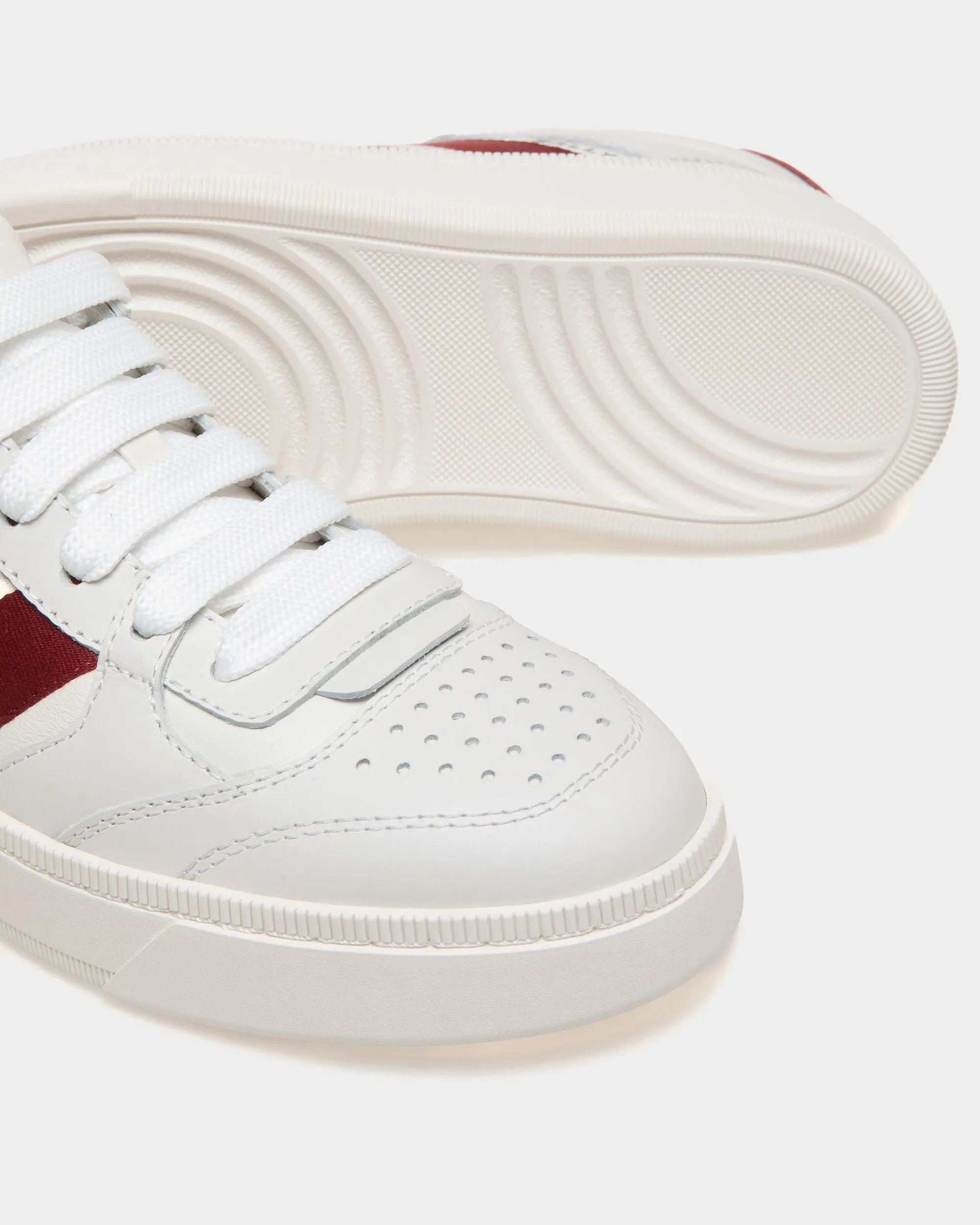 Raise Sneaker In White Leather 