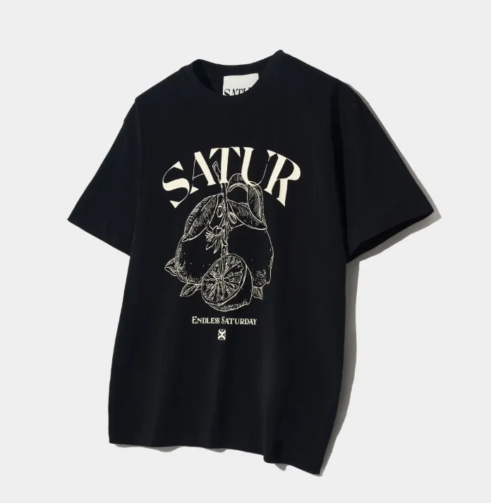 SATUR  |Unisex U-Neck Cotton Oversized Logo T-Shirts