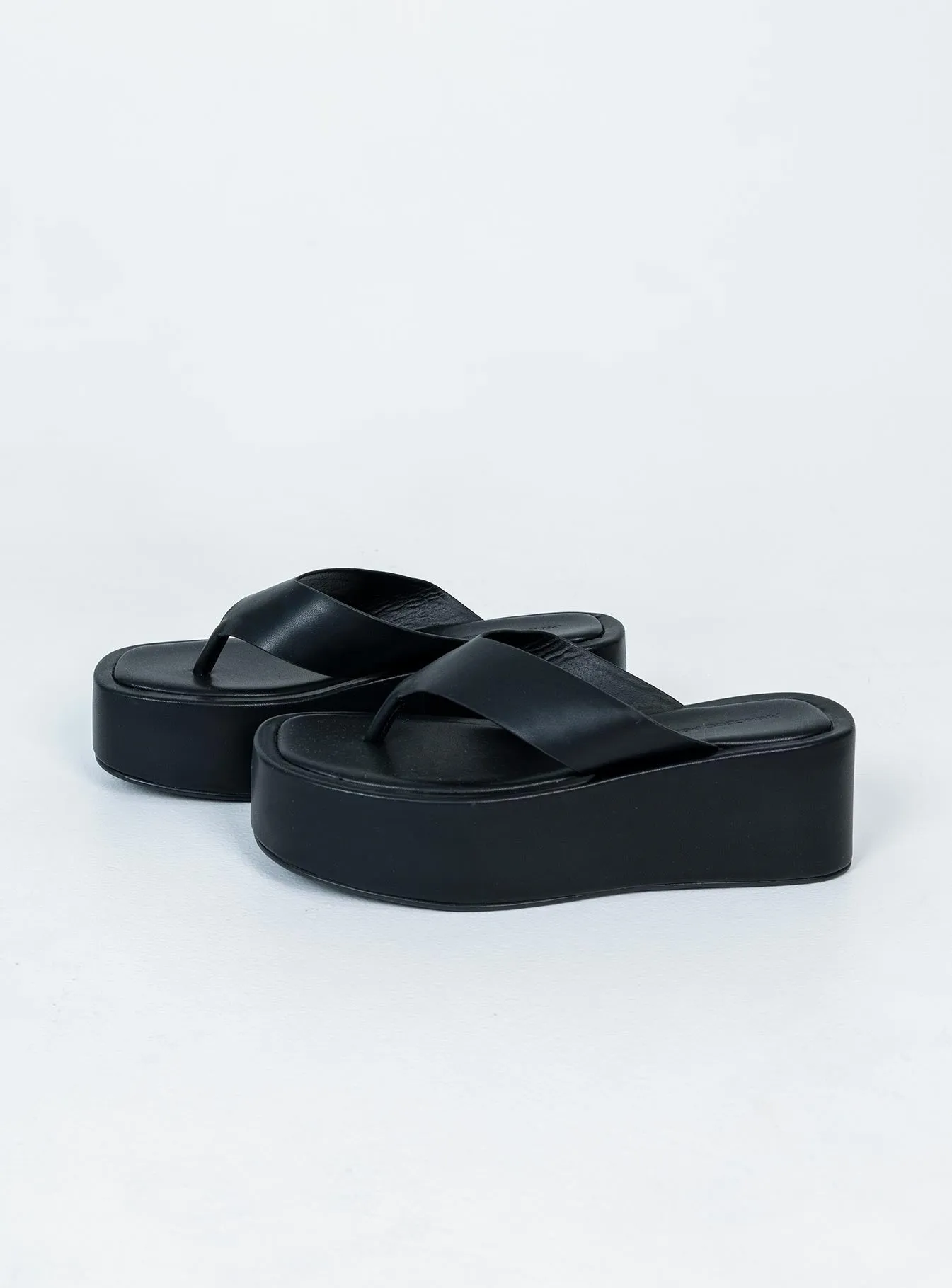 Voodoo Sandals Black